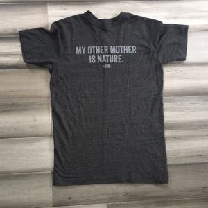 Men’s North Face shirt